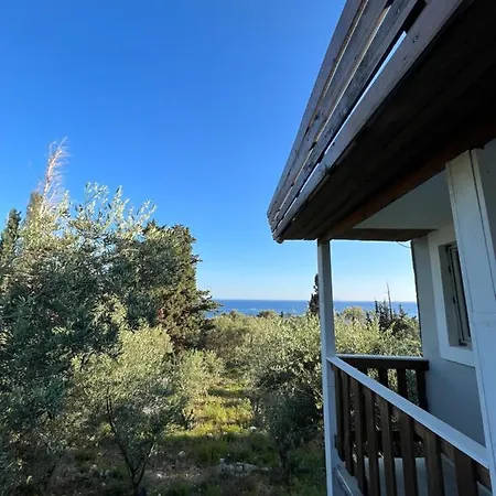Albanian Garden 3* Gjilek